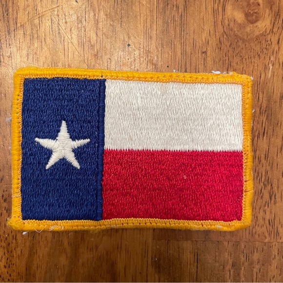 2 VTG Texas Flag Sew On Patches Appliqués 3.25”x2.25” Red White Blue 2:4 Gift - Picture 2 of 7